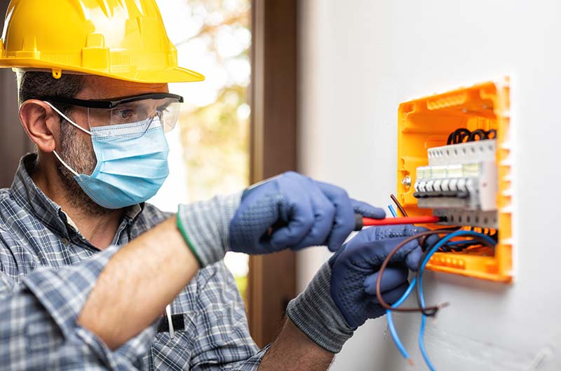 Realizzazione impianti elettrici per abitazioni private Modena preventivo prezzo Realizzazione impianti elettrici per abitazioni private Modena preventivo prezzo